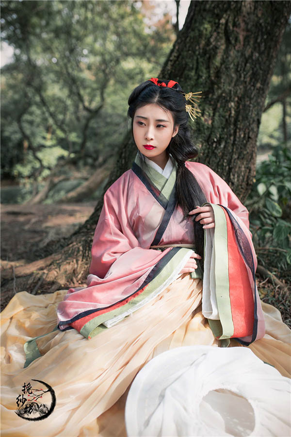 廣袖交領(lǐng)三重衣襦裙 漢服魏晉風大袖衫襦裙