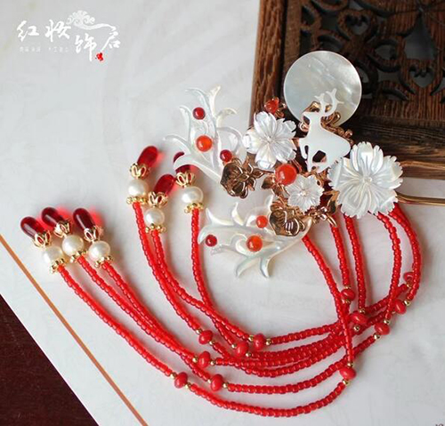 多寶漸變小米珠長(zhǎng)流蘇發(fā)夾紅妝發(fā)簪步搖