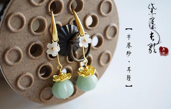 天然東陵玉耳墜 家佳樂(lè)文學(xué)耳飾