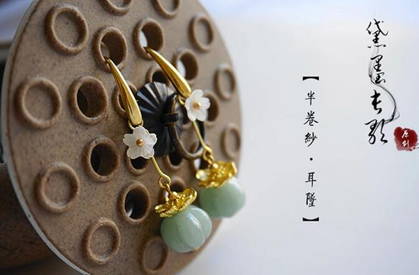 天然東陵玉耳墜 家佳樂(lè)文學(xué)耳飾