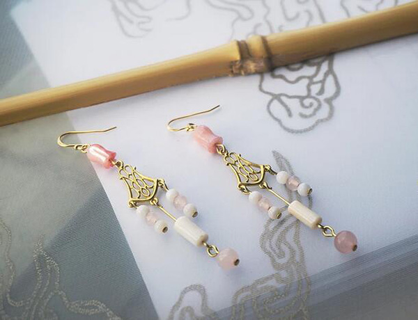 粉貝殼黃銅耳夾古風耳墜