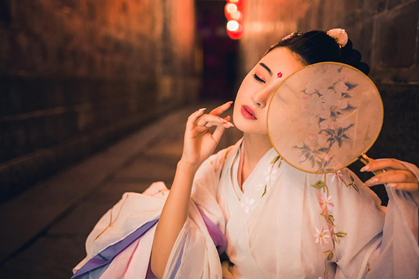 古裝攝影照片，女子古裝照