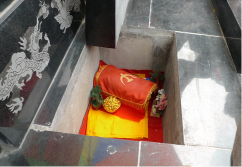 骨灰下葬有哪些講究？骨灰下葬需要注意的風水