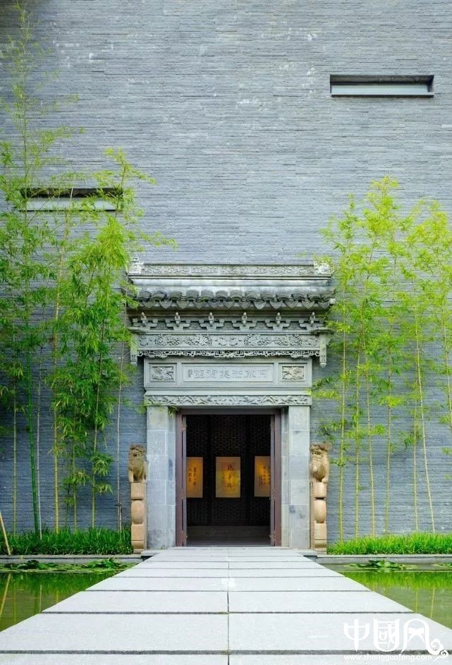 淺談大門的八方坐向：如何處理好大門風(fēng)水？