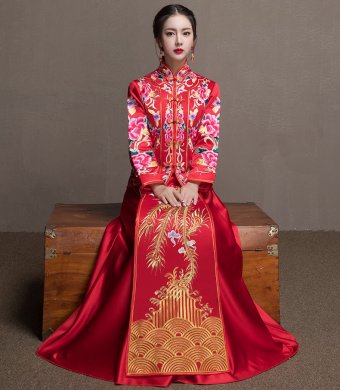 牡丹花新娘結(jié)婚禮服，金風裙擺中式禮服