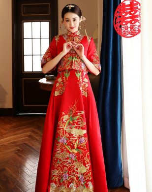 氣質(zhì)刺繡新娘禮服，古典唯美中式禮服
