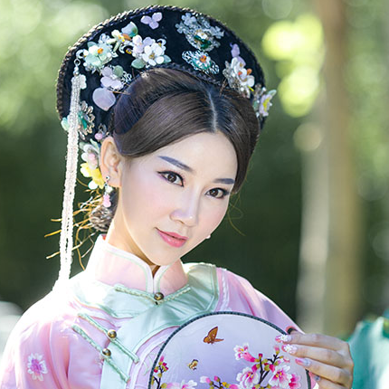 清新桃林妃子帶團(tuán)扇女生頭像，唯美古風(fēng)真人頭