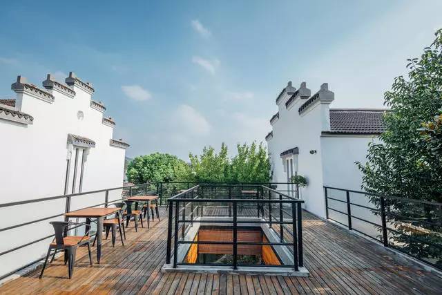 一宿·山麓之庭，一個(gè)充滿(mǎn)禪意山下庭院