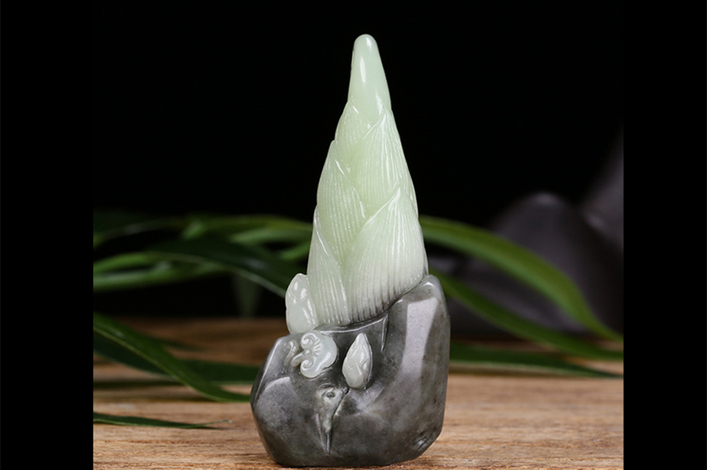 竹筍和田翠青玉掛件，天然玉石吊墜