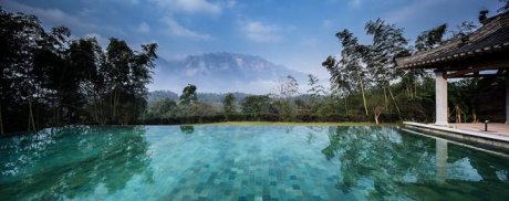 九華山德懋堂，九華山間打坐冥想清涼入心