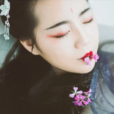 金魚妖艷的女子頭像，唯美古風(fēng)真人頭像