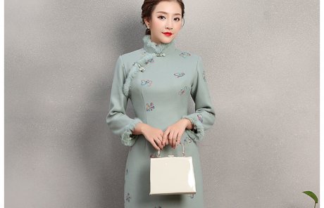 粉綠色舞蝶旗袍，兔毛包邊冬季旗袍裙