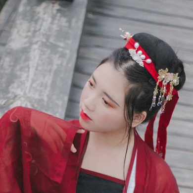 紅衣少女頭像，唯美古風(fēng)女子真人頭像