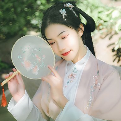 鈴瑤花齊腰襦裙?jié)h服，小清新花枝刺繡漢服圖片