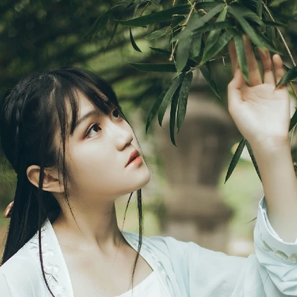 清新雅潔文藝女生頭像，唯美古風真人頭像