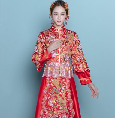 家佳樂文學(xué)高貴刺繡嫁衣，新娘結(jié)婚中式禮服