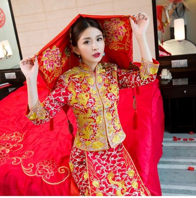 龍鳳褂中式婚禮禮服，時尚家佳樂文學(xué)新娘禮服