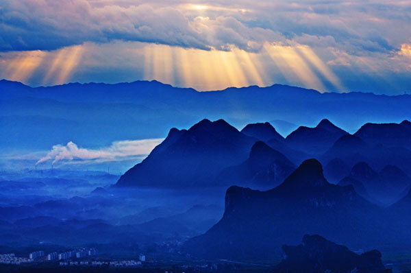 桂林市堯山美麗風(fēng)景攝影
