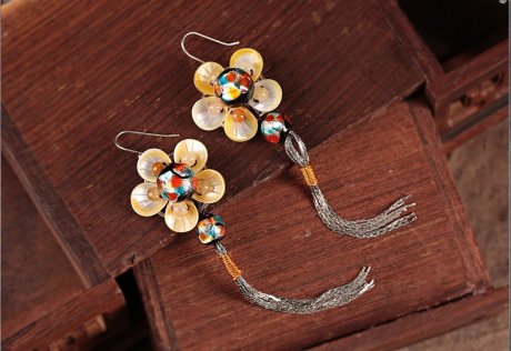 浪漫典雅花朵耳飾，黃海貝雕花流蘇耳環(huán)