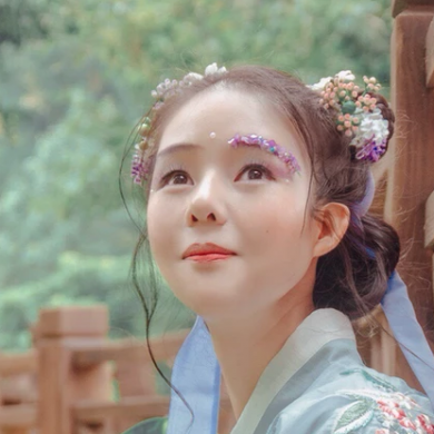 清新可愛美人妝女生頭像，唯美古風(fēng)真人頭像