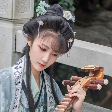 古典琵琶女子頭像，唯美古風(fēng)真人頭像