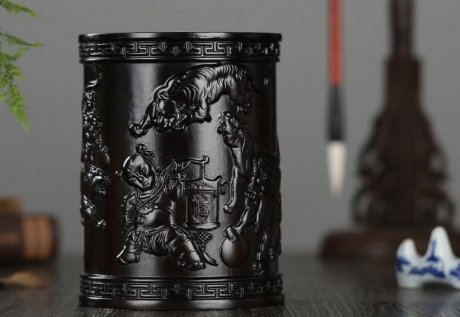 紅木筆筒，書房中不可或缺的瑰寶