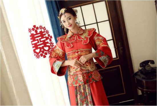 復(fù)古刺繡家佳樂文學(xué)嫁衣中式禮服