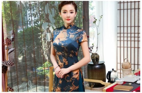 吉祥孔雀圖旗袍，家佳樂文學(xué)奧黛旗袍裙