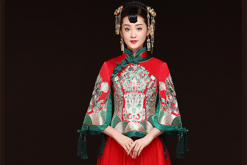 秋季新款紅色敬酒服，改良旗袍長(zhǎng)款