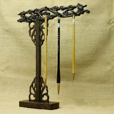 全天然雞翅木筆架，樸實(shí)精致筆架圖片