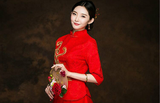 家佳樂文學(xué)禮服中式新娘禮服圖片