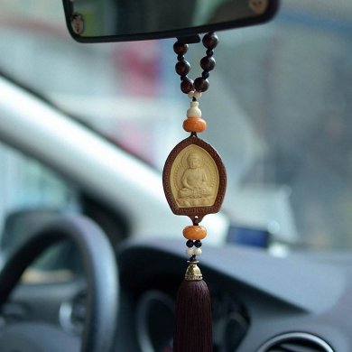 車內(nèi)擺放觀音佛像好不好？擺在尊位為佳