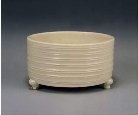 香爐紫煙，出自香爐歸于縹緲