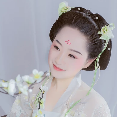 清新淡藍(lán)文藝女生頭像，唯美古風(fēng)真人頭像